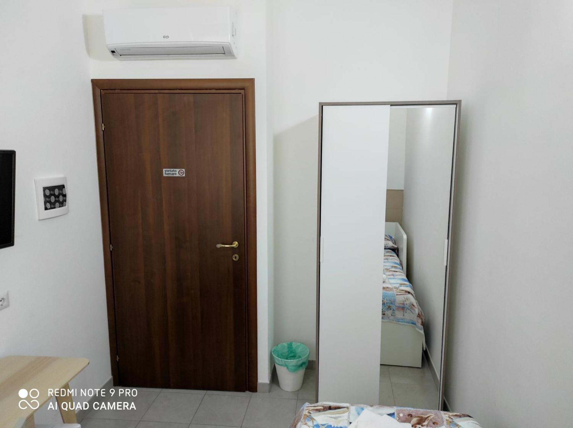 Camera Singola con Bagno Privato