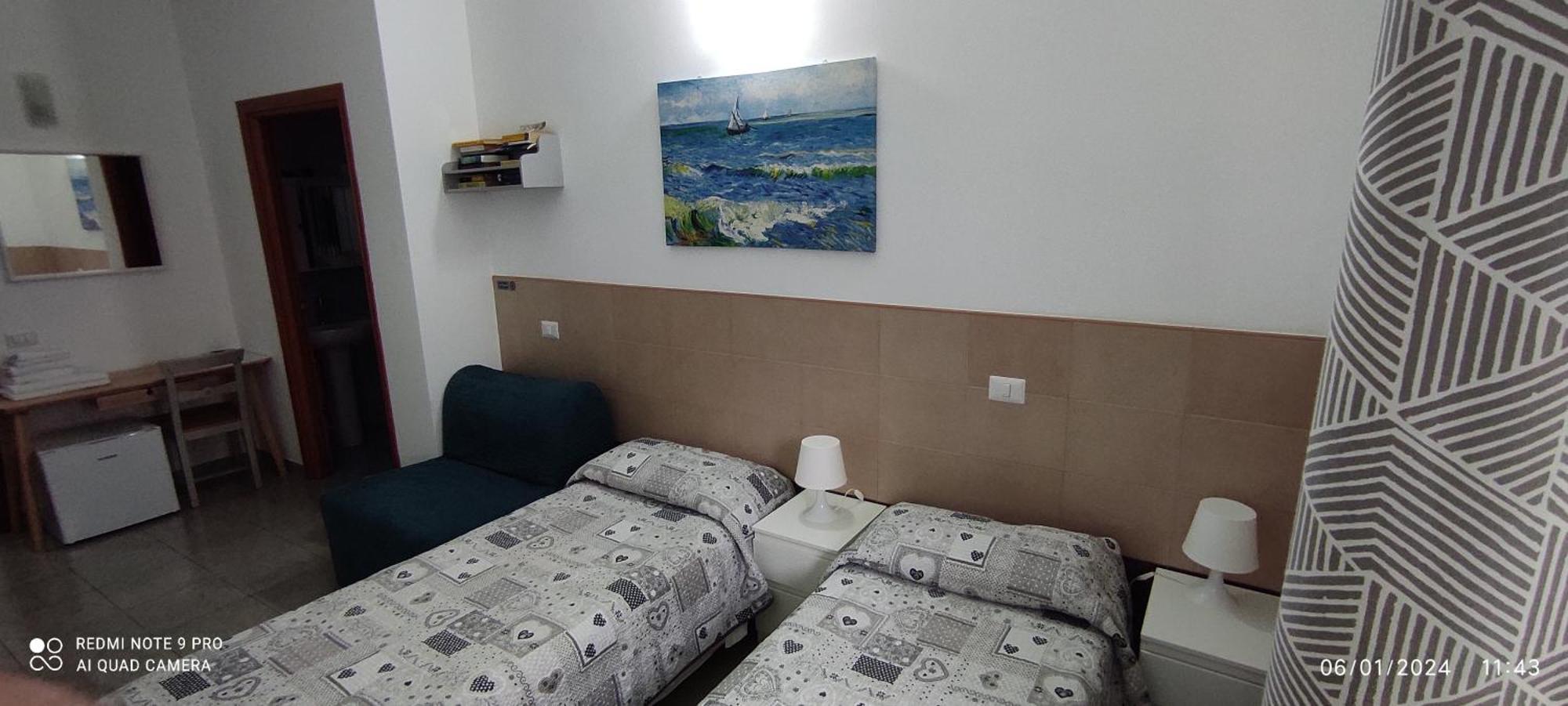 Camera Doppia con Letti Singoli con Bagno Privato